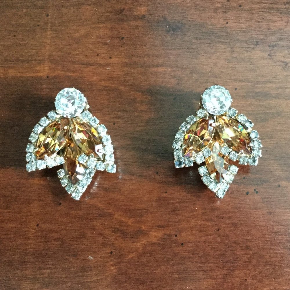 Vintage Weiss Topaz Rhinestone Clip-On Earrings